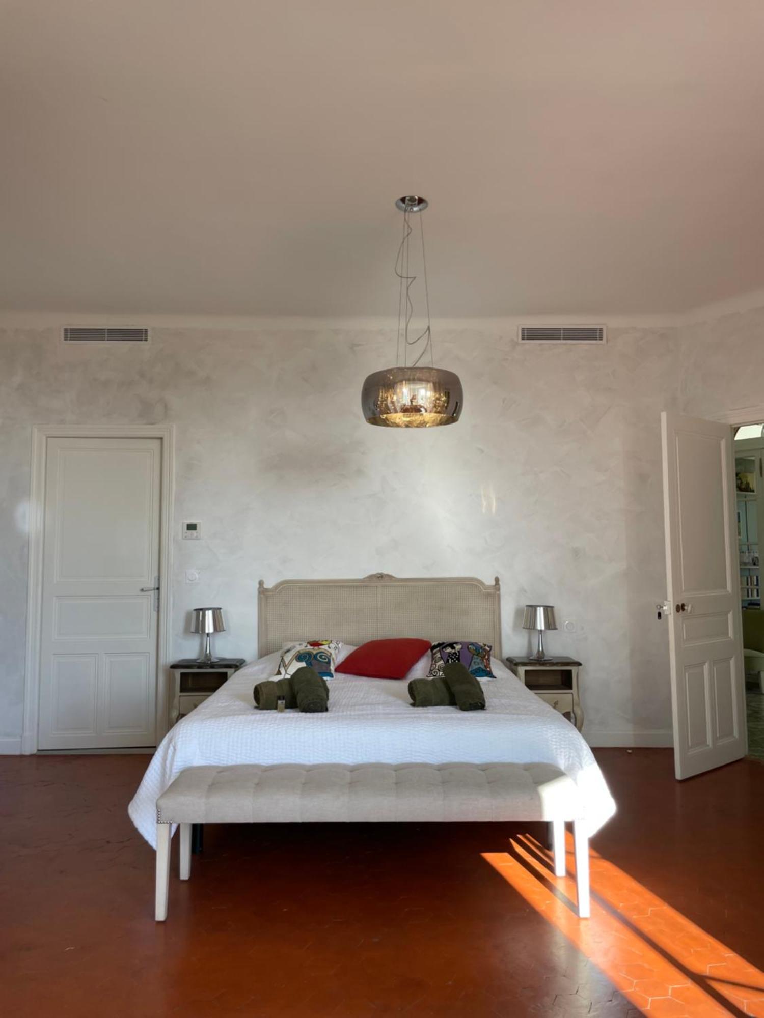 Le Chateau Des Costes Le Castellet  Exterior foto